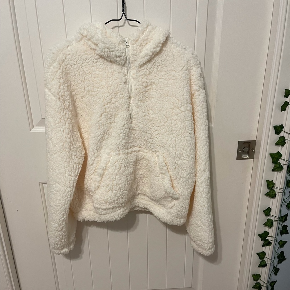 Fluffy quarter-zip hoodie•PacSun•Off-white•Size S